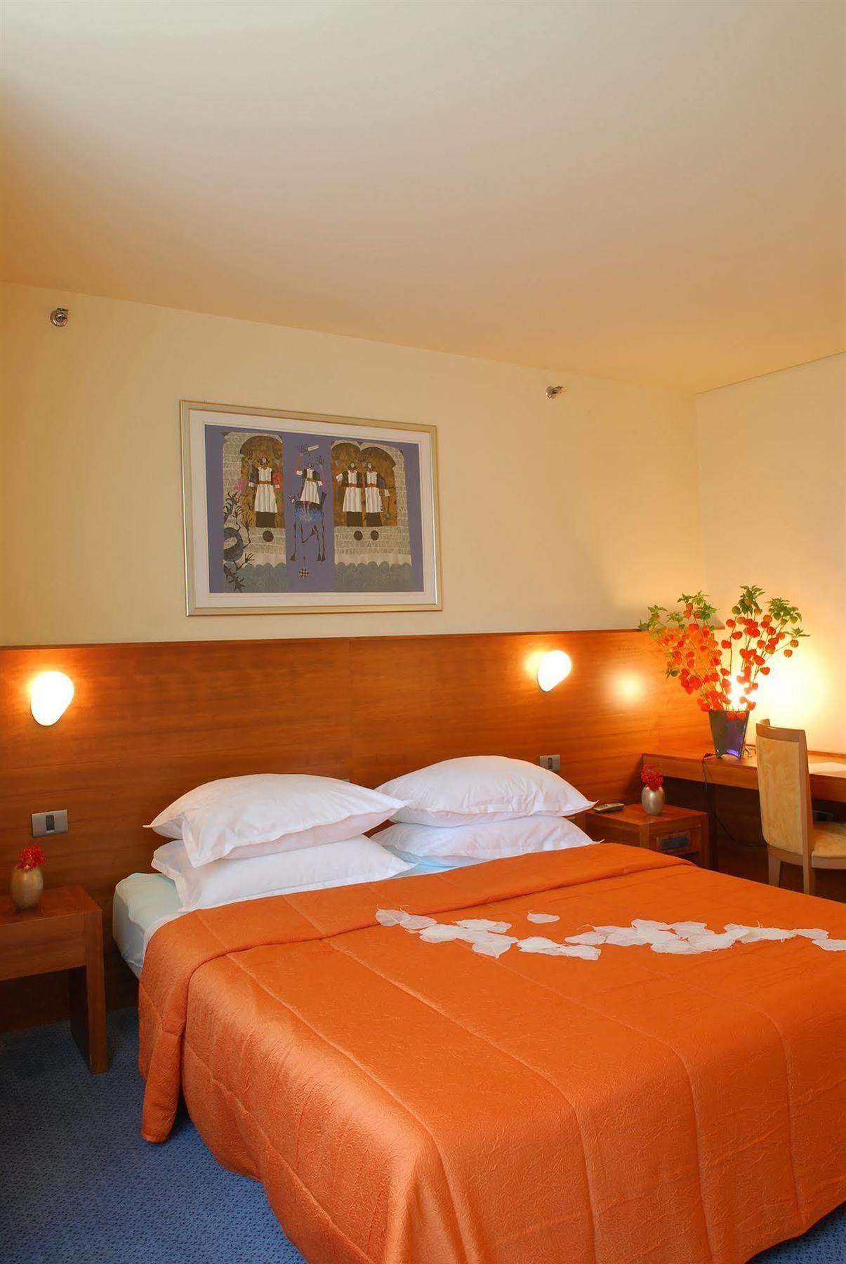 Park, & Entertainment Hotel 4*